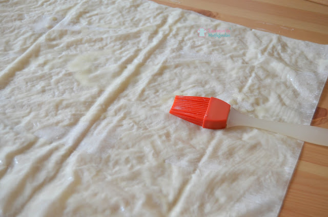 hazir-baklava-yufkasindan-borek