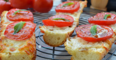 mozerellali-domatesli-kizarmis-ekmek