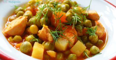 tavuklu-bezelye-yemegi