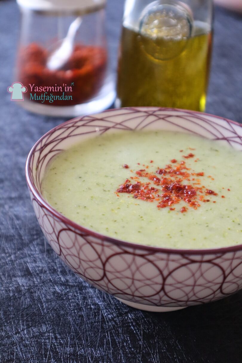 sutlu-brokoli-corbasi-tarifi